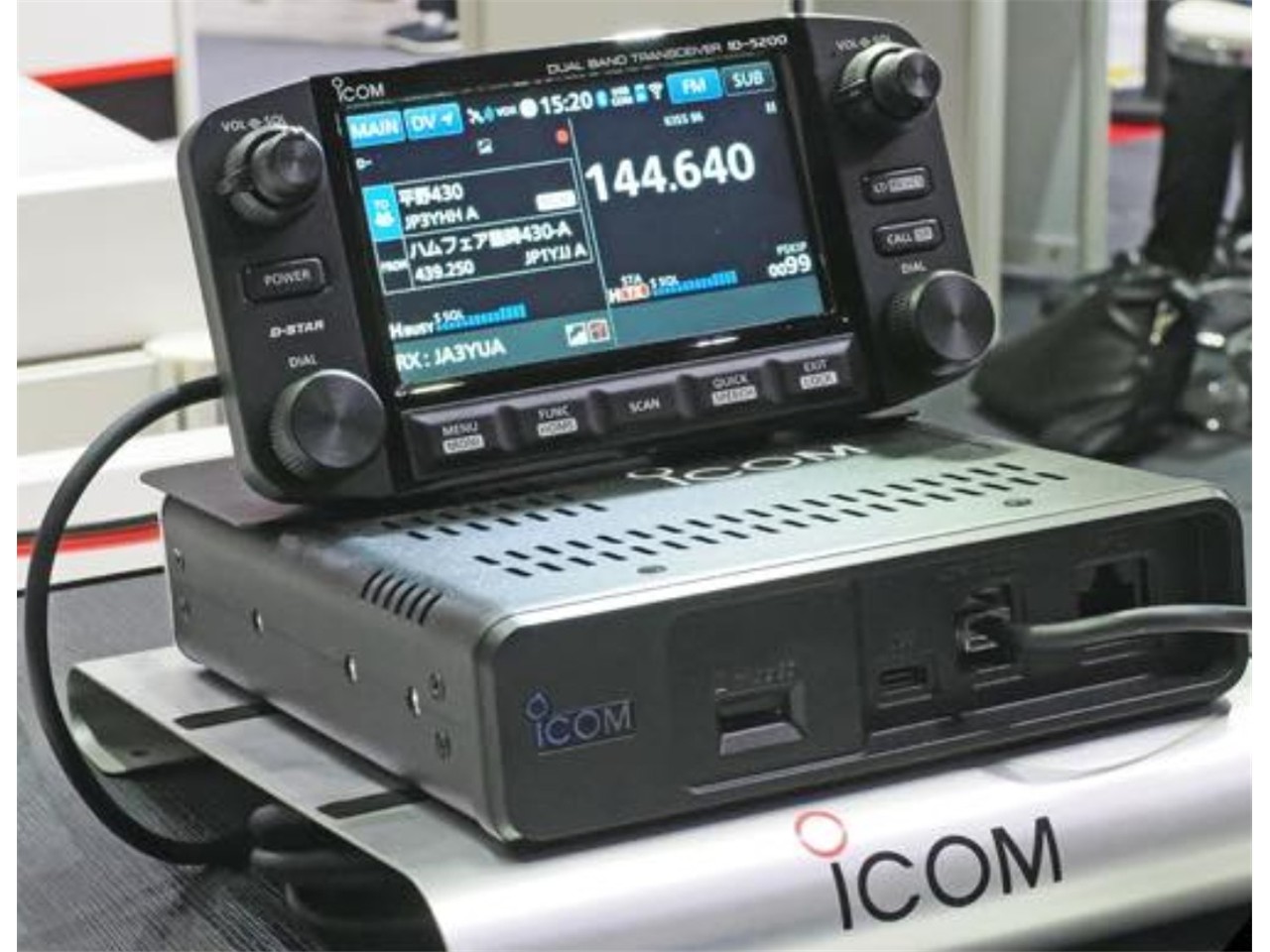 View of ID-5200 ICOM