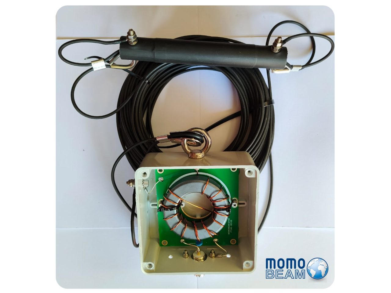 MOMOBEAM EF1080C-300W